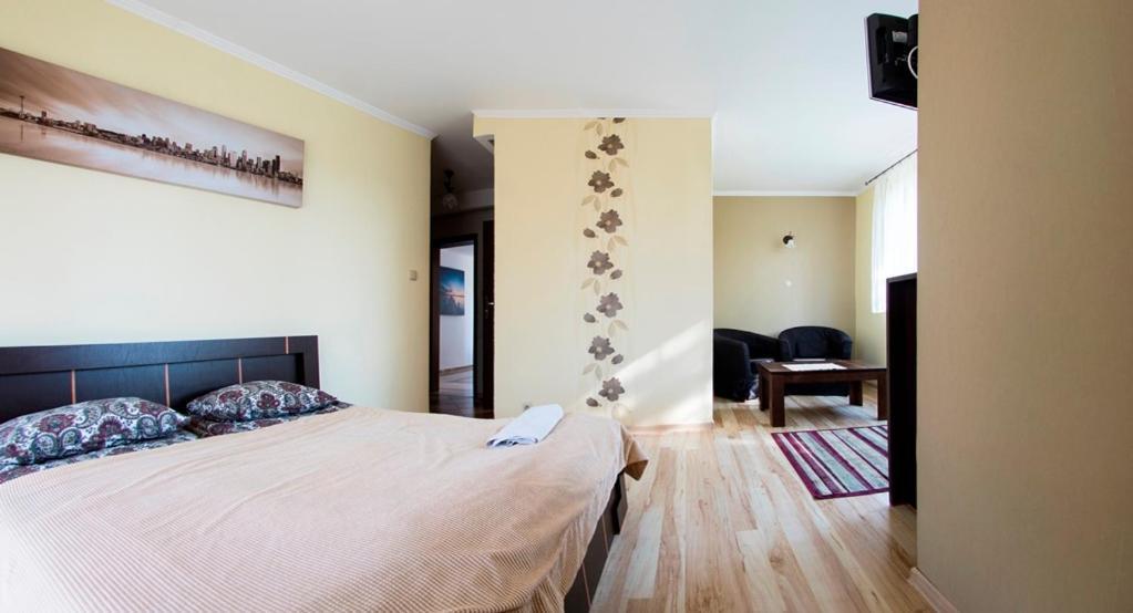 Jantar Apartment